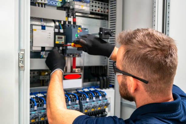 Best Circuit Breaker Repair  in Livingston, TX